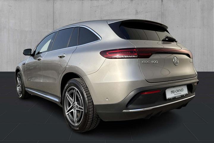 Gul Mercedes EQC400 fra 2022