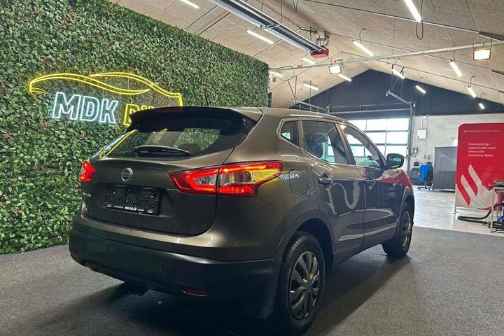 undefined Nissan Qashqai fra 2014