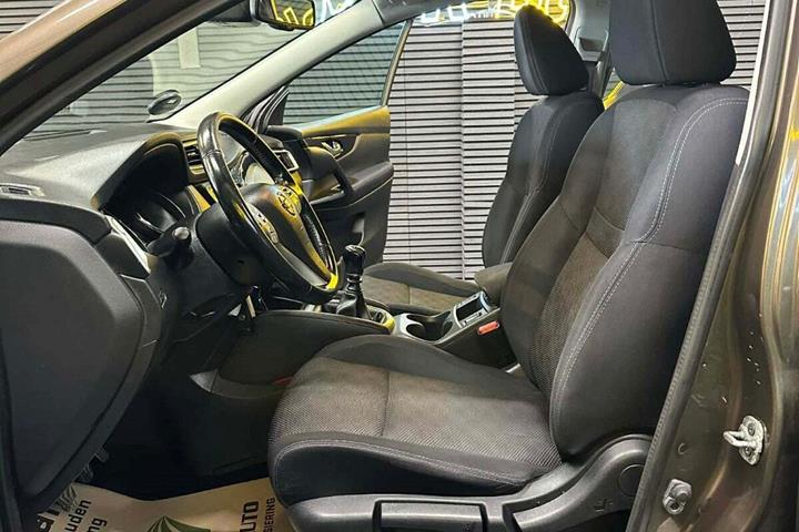 undefined Nissan Qashqai fra 2014