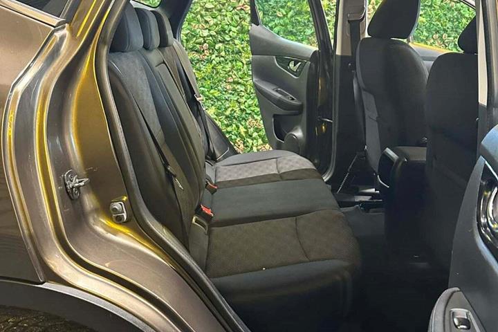 undefined Nissan Qashqai fra 2014
