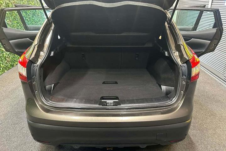 undefined Nissan Qashqai fra 2014