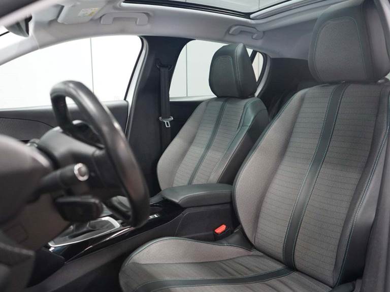 Peugeot 208 1,2 PureTech 100 Edition:210+