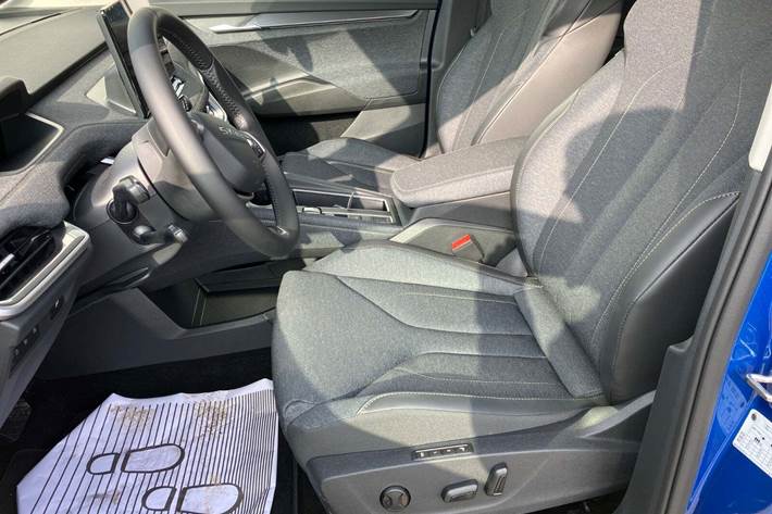 Blå Skoda Elroq fra 2026