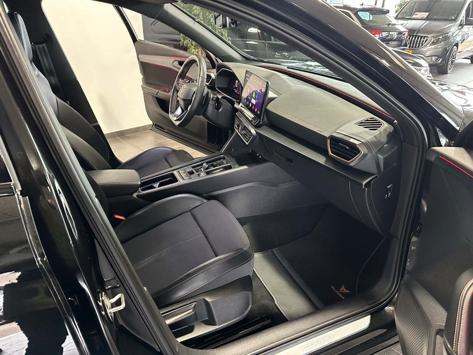 Sort Seat Formentor fra 2021 set indefra