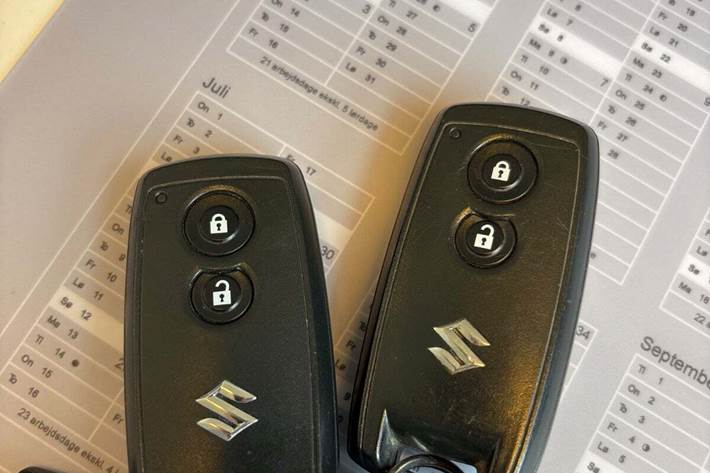 Sølv Suzuki SX4 fra 2012