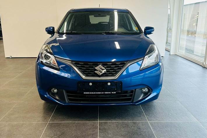 Blå Suzuki Baleno fra 2016