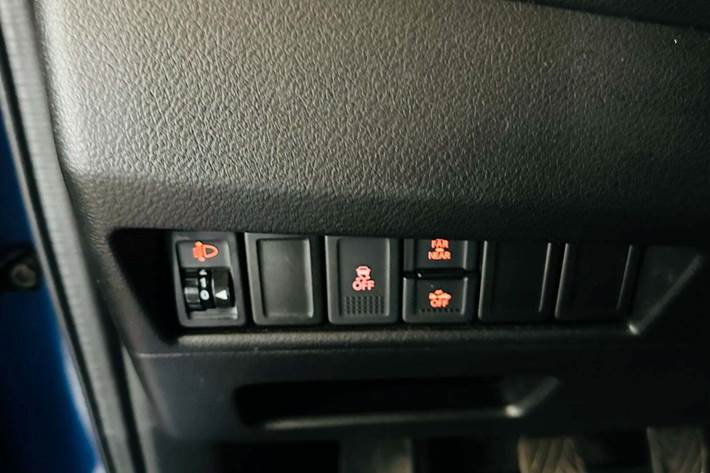 Blå Suzuki Baleno fra 2016