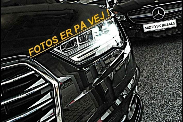 Sølv Chrysler 300C fra 2006