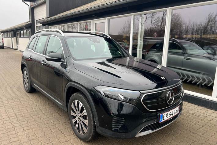 Sort Mercedes EQB300 fra 2023