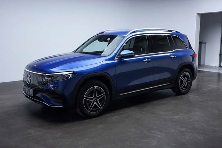 Blå Mercedes EQB250+ fra 2025