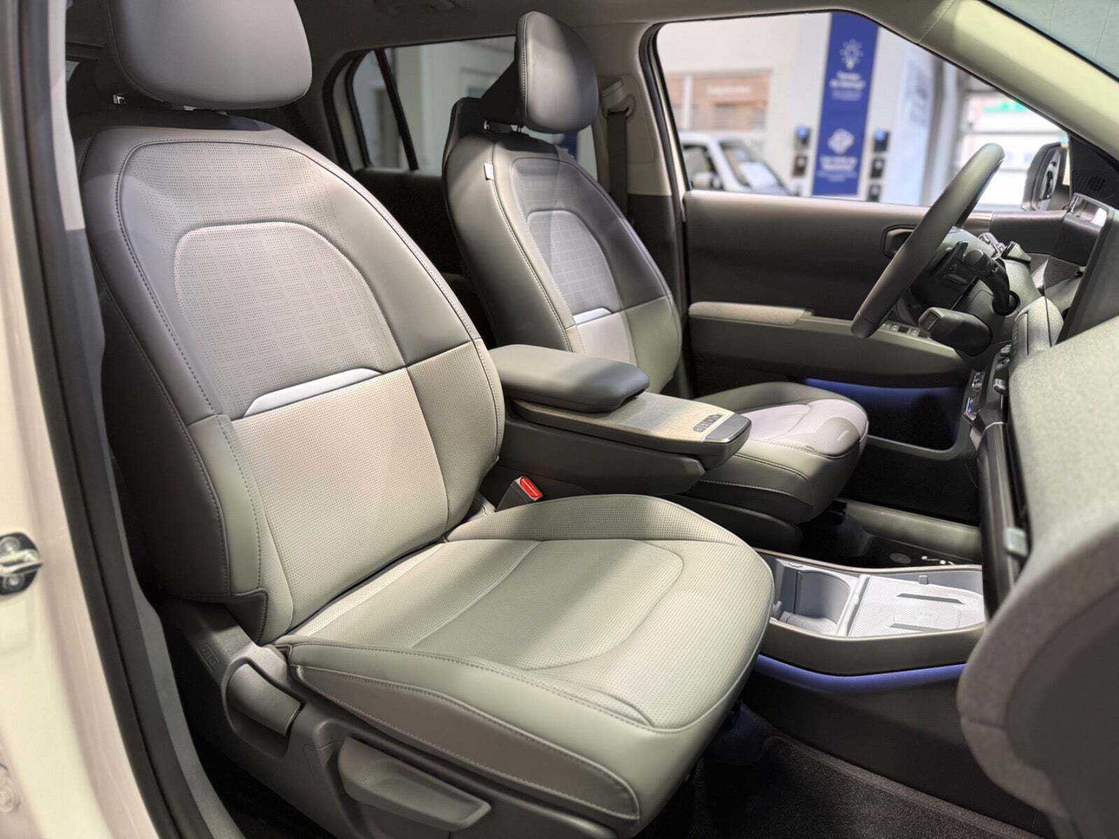 Hvid Kia EV3 fra 2025