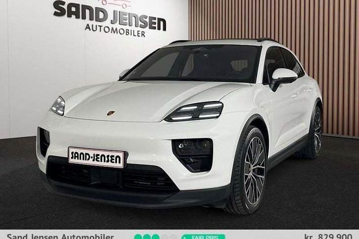 Hvid Porsche Macan 4 fra 2025