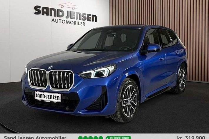 Blå BMW iX1 fra 2024