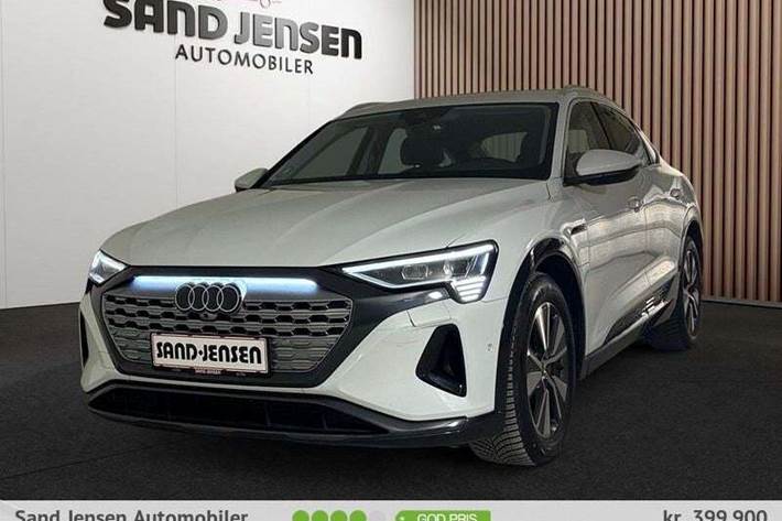 Hvid Audi Q8 e-tron fra 2024