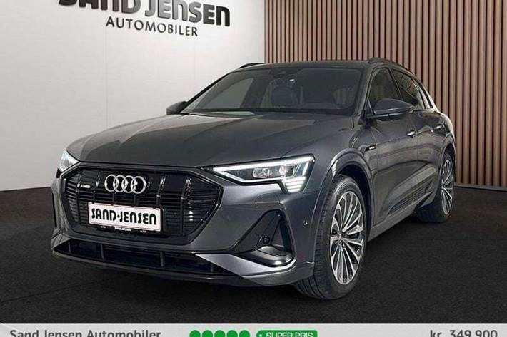 Grå Audi e-tron fra 2022