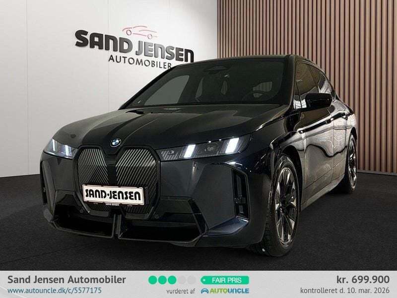 BMW iX xDrive45 M-Sport