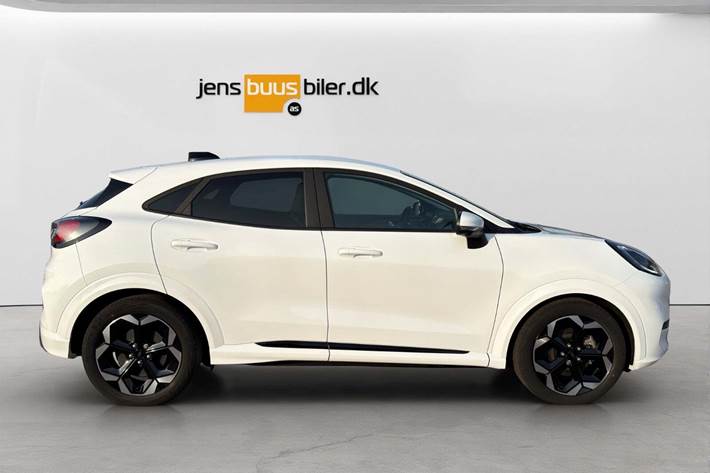 Hvid Ford Puma fra 2025