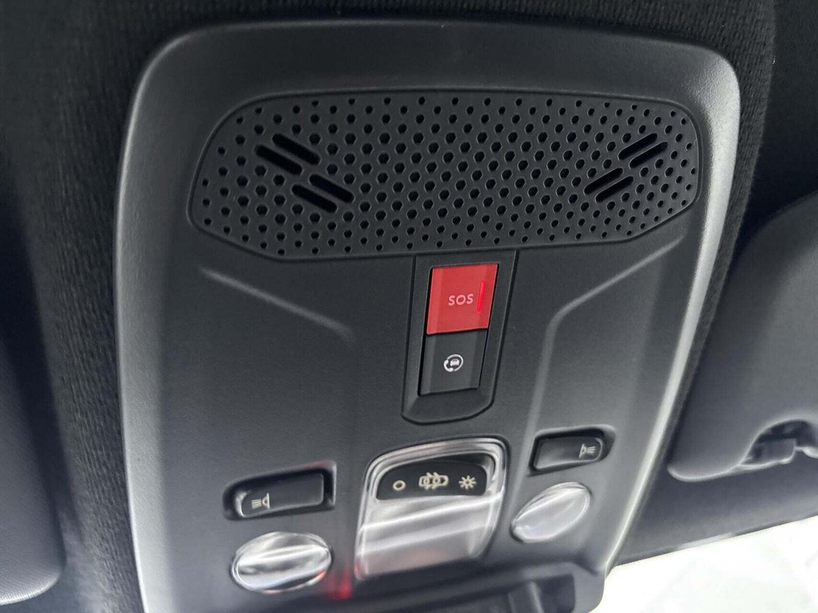 Sort Opel Corsa-e fra 2024