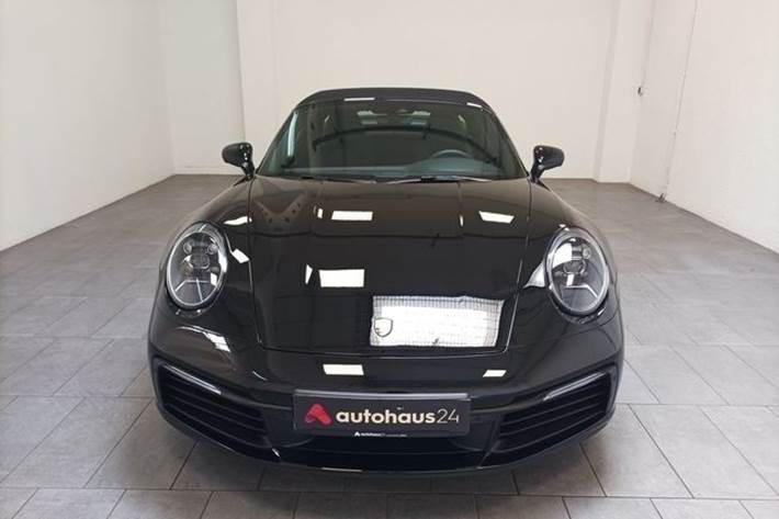 Sort Porsche 911 Targa 4 fra 2022