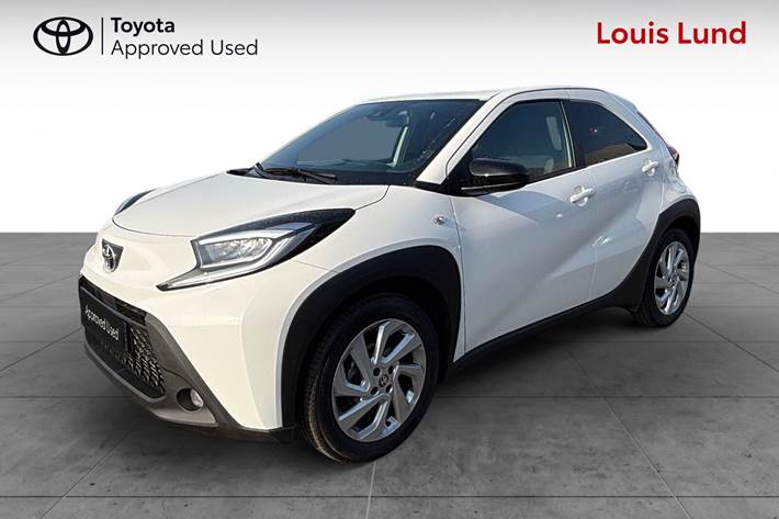 Hvid Toyota Aygo X fra 2025