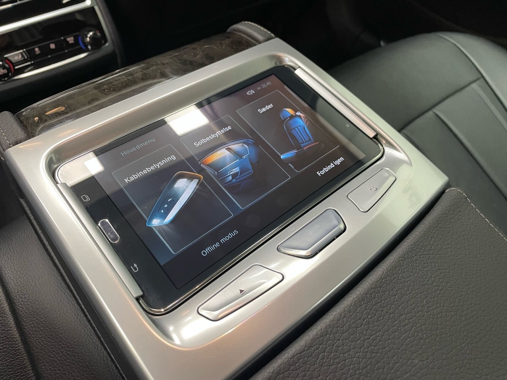 Sort BMW 730d fra 2016