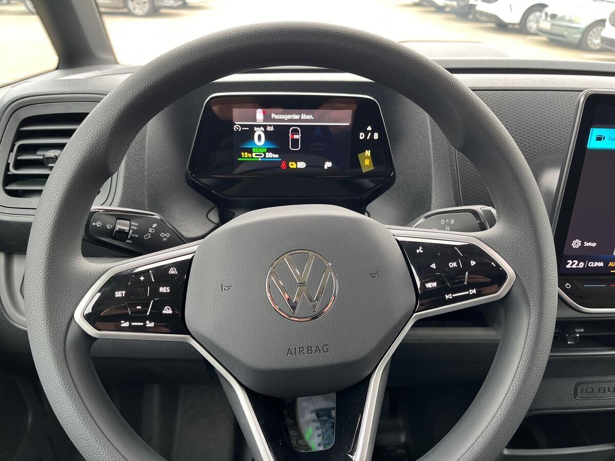 Hvid VW ID.Buzz fra 2025