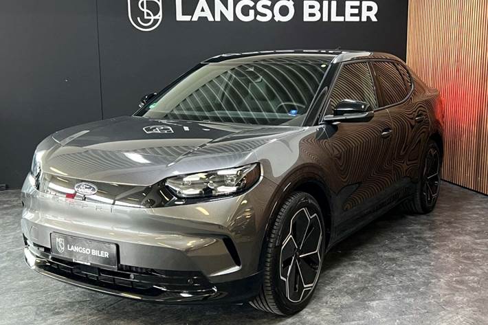 Grå Ford Capri fra 2025