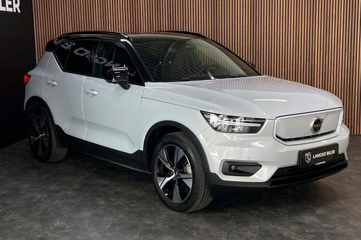Grå Volvo XC40 fra 2021