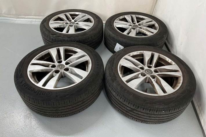 Sort Opel Astra fra 2019