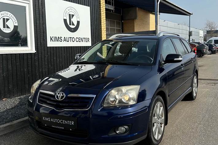 undefined Toyota Avensis fra 2008