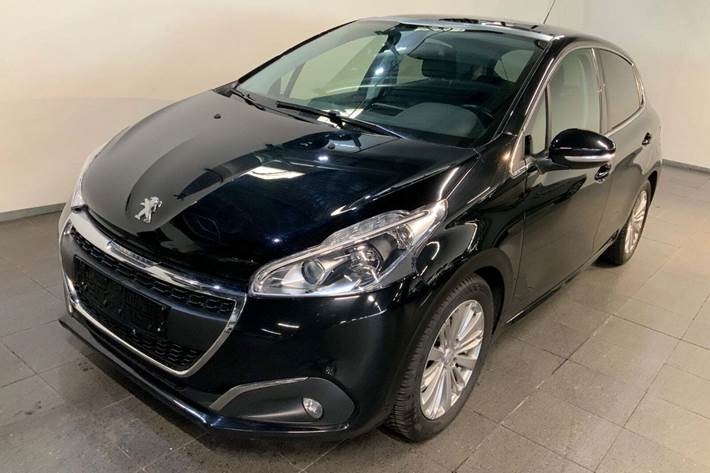 Sort Peugeot 208 fra 2019