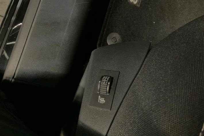 Sort Peugeot 208 fra 2019