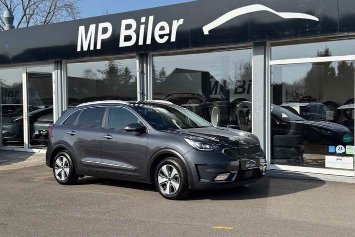 Grå Kia Niro fra 2018