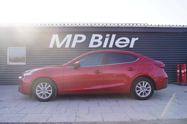 Rød Mazda 3 fra 2018