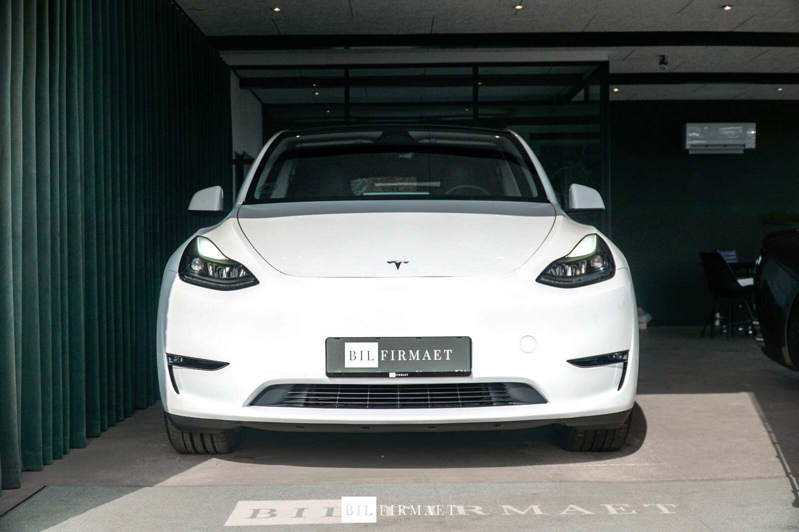 Tesla Model Y Long Range AWD