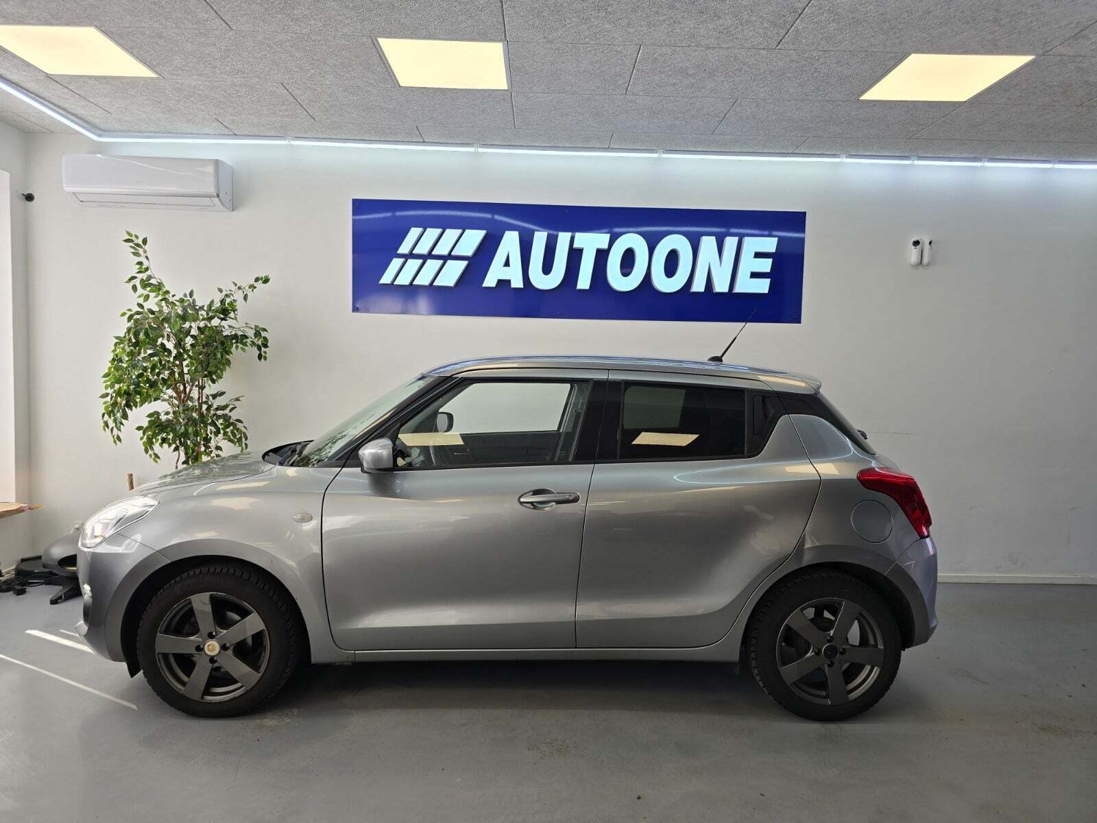 Suzuki Swift 1,2 Dualjet Action KUP