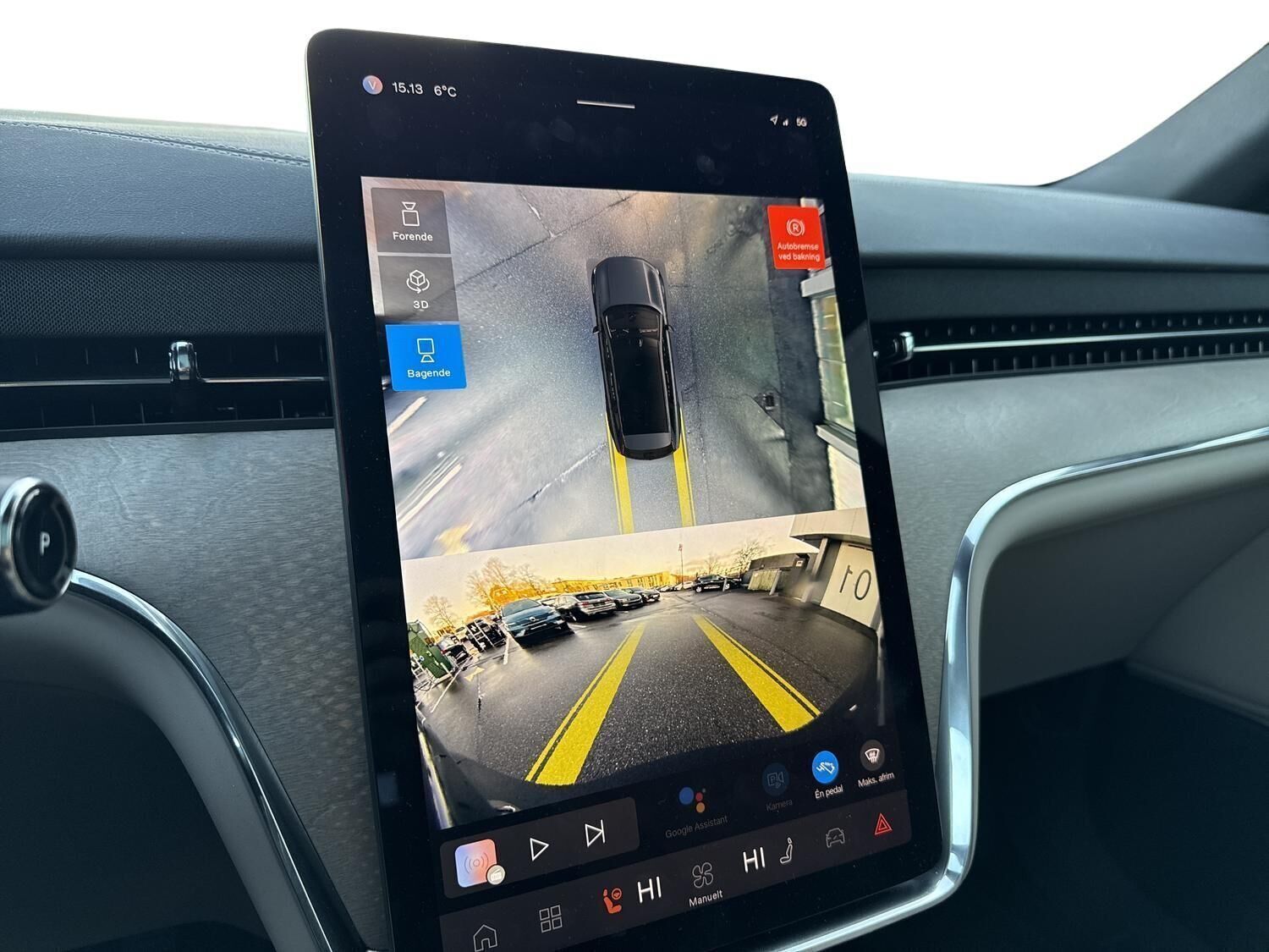 Blå Volvo EX90 fra 2025