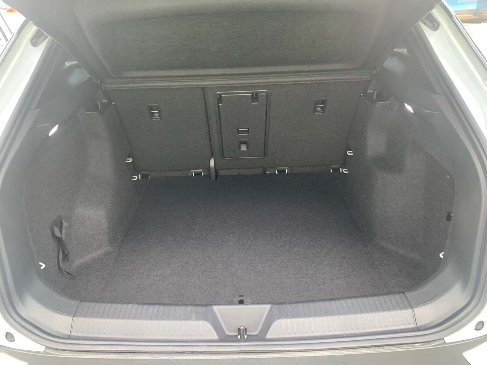 Hvid VW ID.4 fra 2025