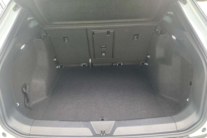 Hvid VW ID.4 fra 2025