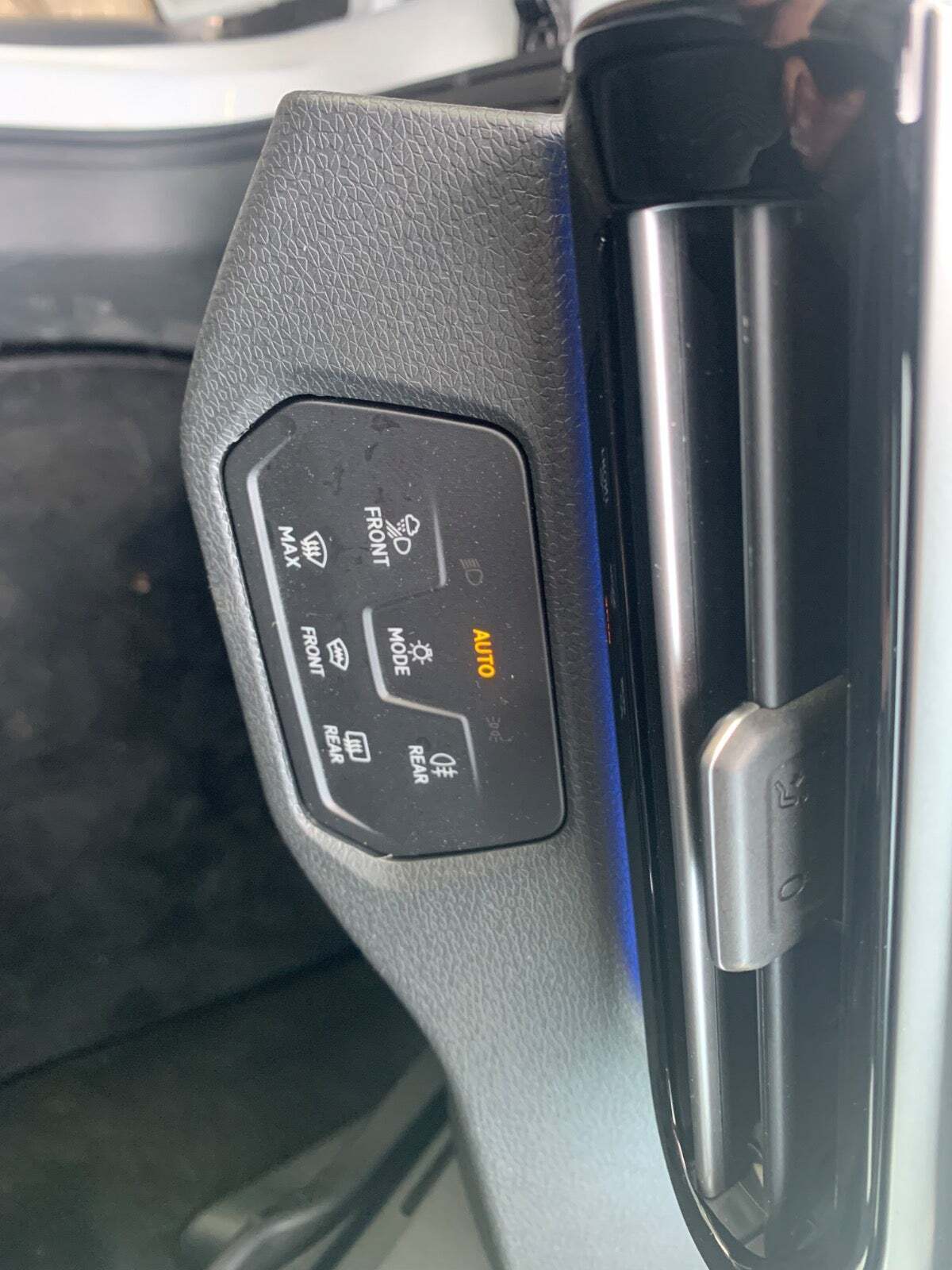 Hvid VW ID.4 fra 2025