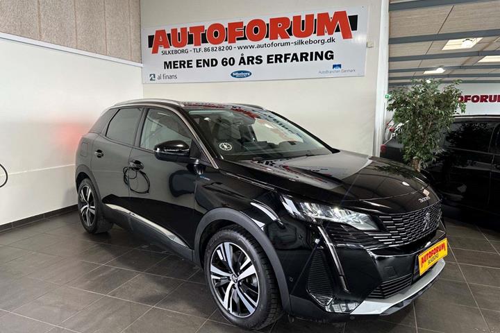Sort Peugeot 3008 fra 2021 set udefra