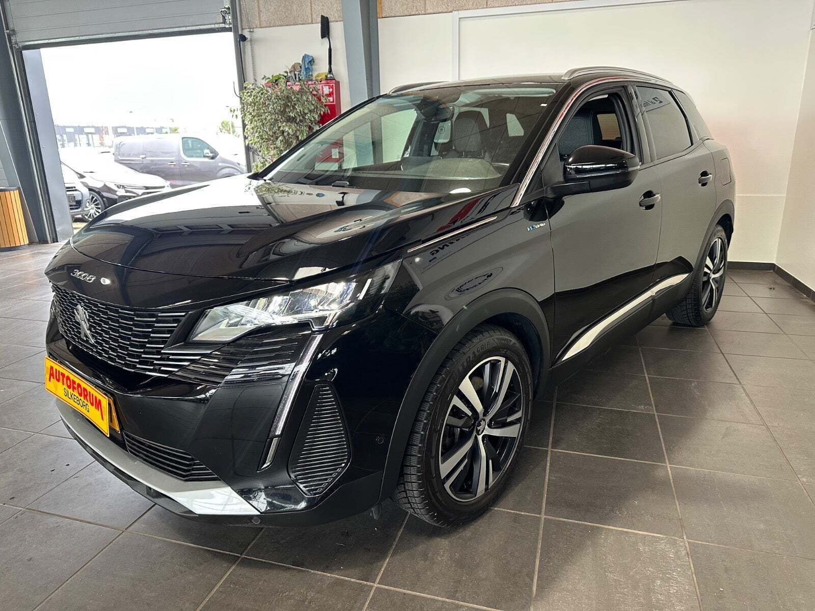 Sort Peugeot 3008 fra 2021