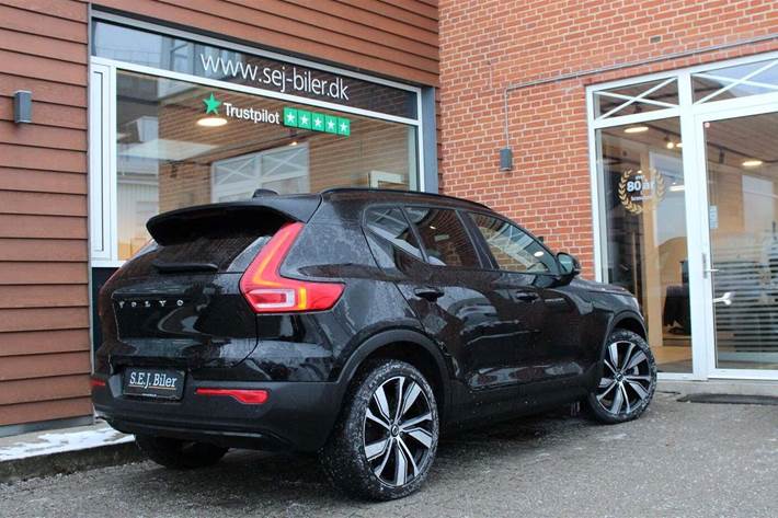 Sort Volvo XC40 fra 2021