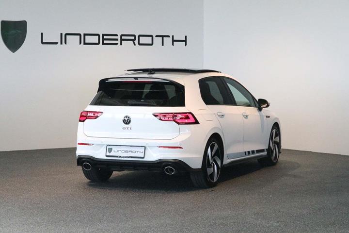 Hvid VW Golf VIII fra 2022