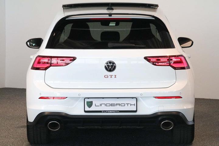 Hvid VW Golf VIII fra 2022