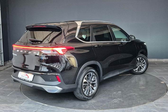 Sort Maxus Euniq6 fra 2023