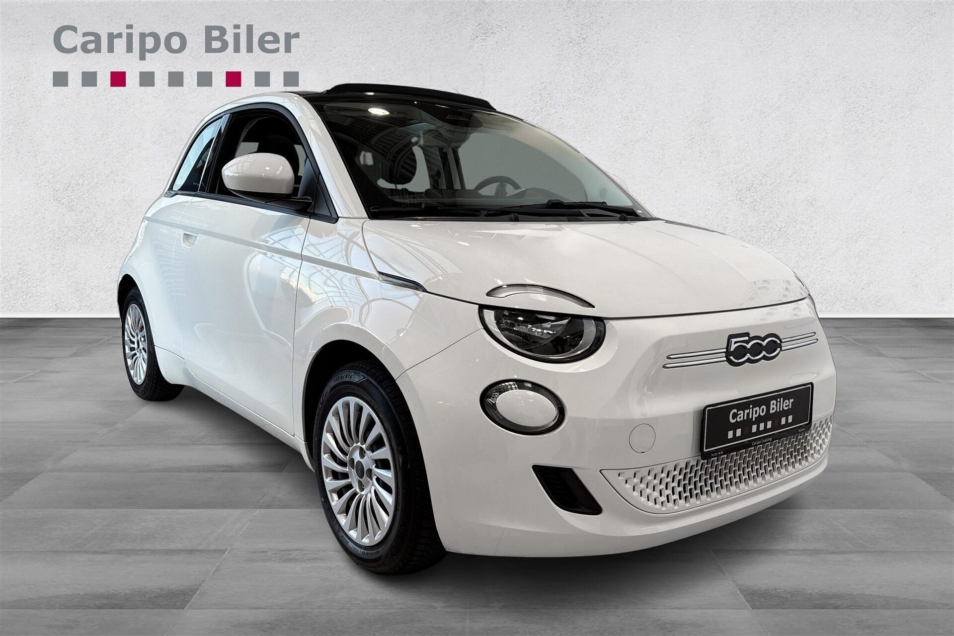 Hvid Fiat 500e fra 2023