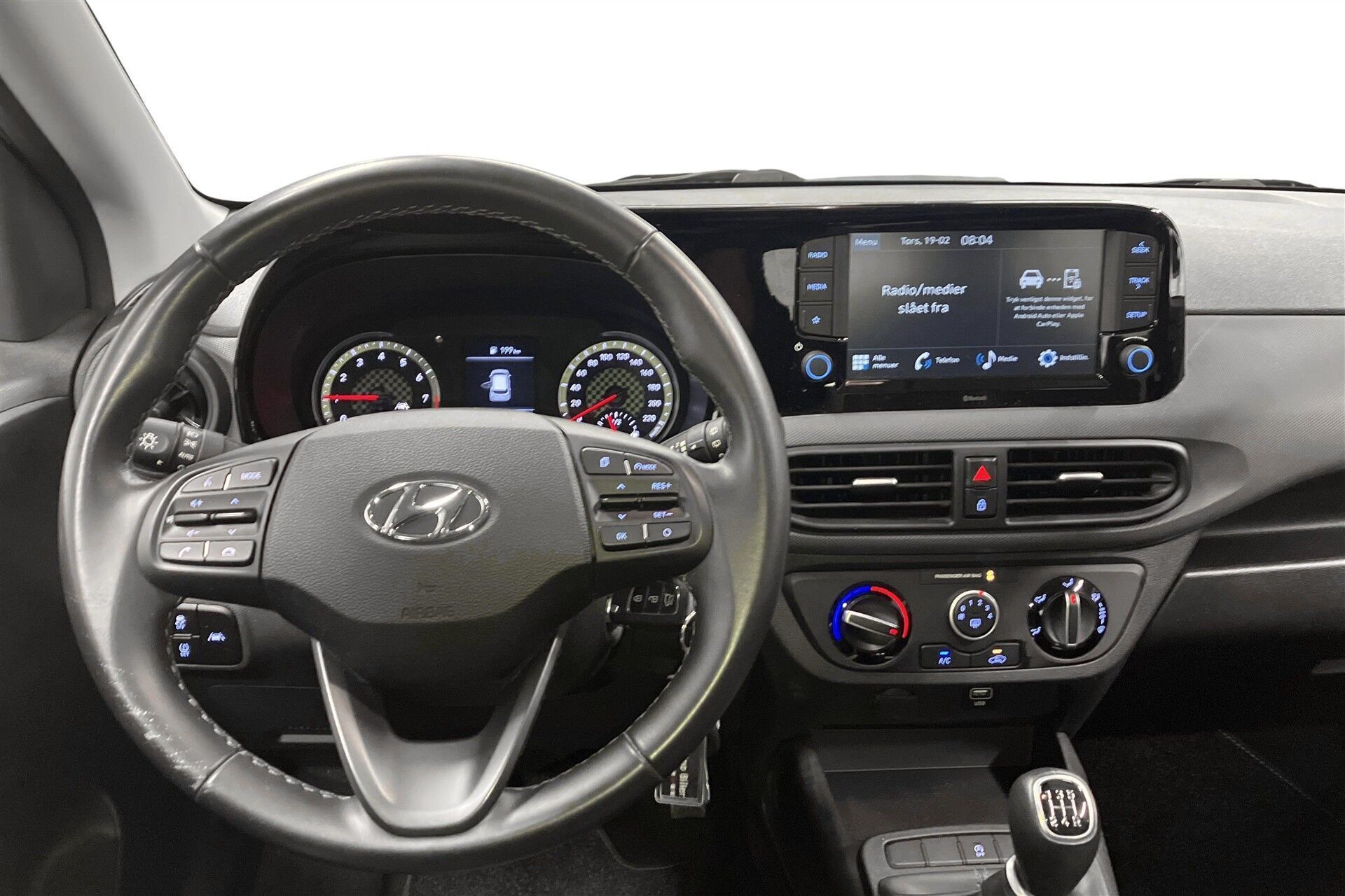 Hyundai i10 1,0 Essential 67HK 5d