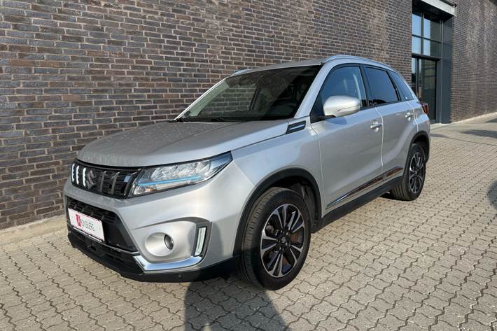 Sølv Suzuki Vitara fra 2021