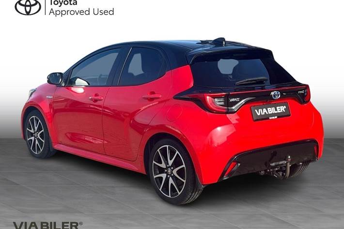 Rød Toyota Yaris fra 2021
